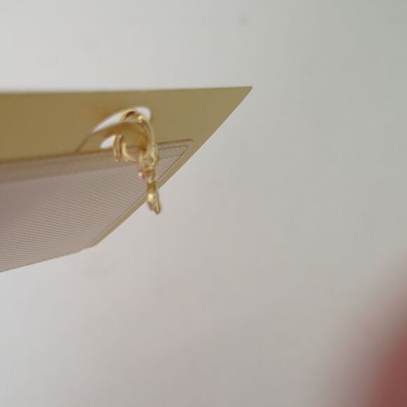 Gold bow charm - Picture 3 of 4